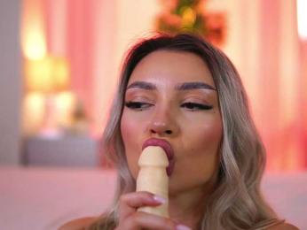 ArtTeasee bongacams stream image