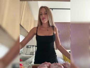 ALVUWKA bongacams stream image