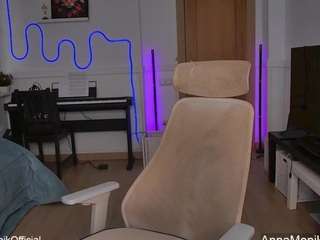 anna-monik camsoda stream image
