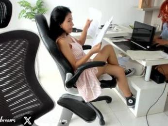 emillybrowm chaturbate stream image