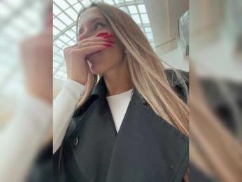 ALVUWKA bongacams stream image