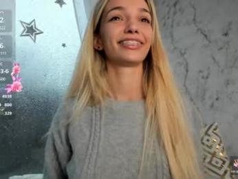 sassyt33n chaturbate stream image