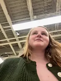 GingerSnap33 stripchat stream image