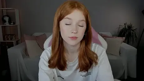 Leahsthetics stripchat stream image