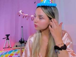 vaiolet-rose camsoda stream image