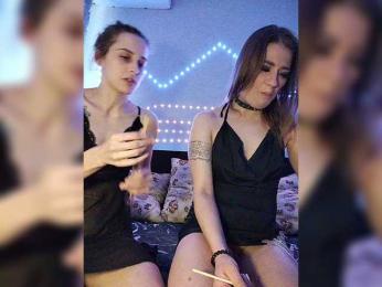 2Laski2 bongacams stream image