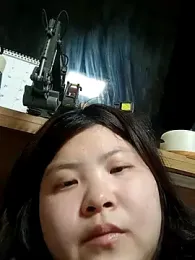 hello098712 stripchat stream image