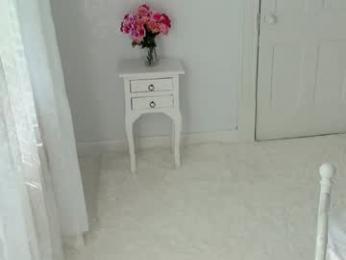 littlegreekflower chaturbate stream image