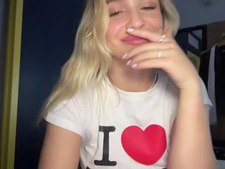 Maci Reynolds flirt4free stream image