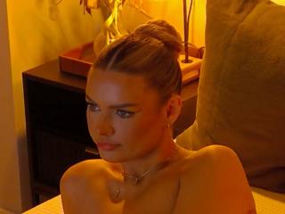 Anais A flirt4free stream image