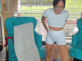 cuteanddesesperate chaturbate stream image