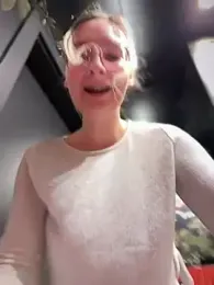 The_Snowwhitee stripchat stream image