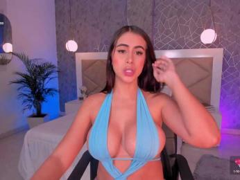 LeahJones bongacams stream image