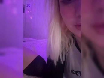 Molly-and-Ewa bongacams stream image