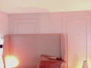 my-friends-mom camsoda stream image