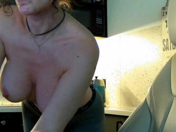 Mashulya29 bongacams stream image