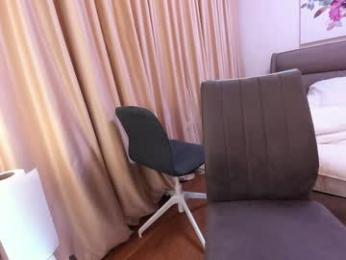 ehotlovea chaturbate stream image