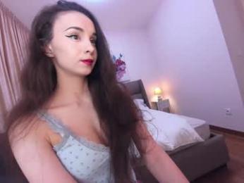 ehotlovea chaturbate stream image