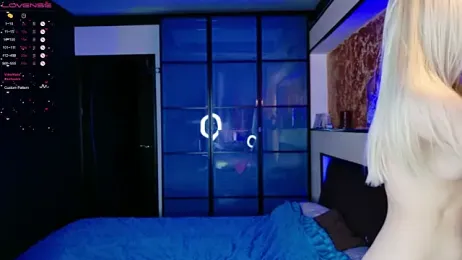 ShhhO_O stripchat stream image