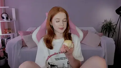 Leahsthetics stripchat stream image