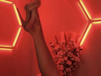 ALVUWKA bongacams stream image