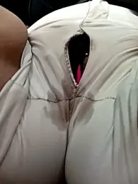 You-kitty2025 stripchat stream image