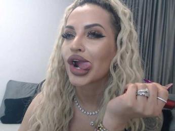 lovelyblondyx bongacams stream image
