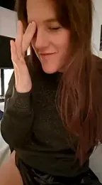 SexyLayla1 stripchat stream image