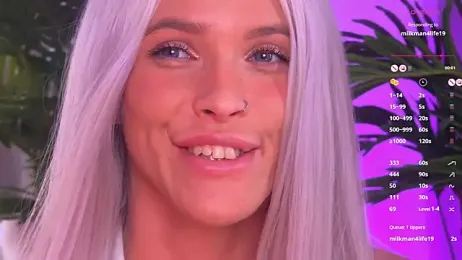 mikkixmeow stripchat stream image