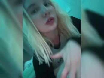 Molly-and-Ewa bongacams stream image