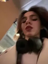 Lily__Belle stripchat stream image