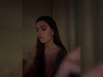 Oops_kiraa bongacams stream image