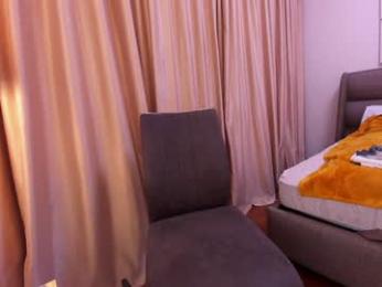 ehotlovea chaturbate stream image