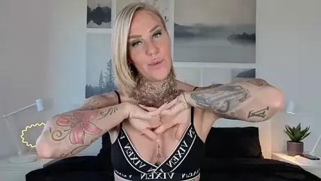 Lara-CumKitten stripchat stream image