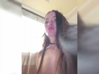 LALI_XS bongacams stream image