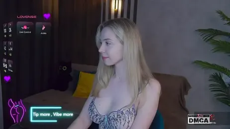 Holl1Would stripchat stream image