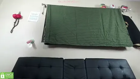 StudioWahines stripchat stream image