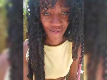 MoanaFrenchy bongacams stream image