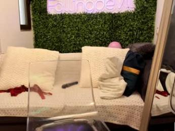 hotfallingdevil chaturbate stream image