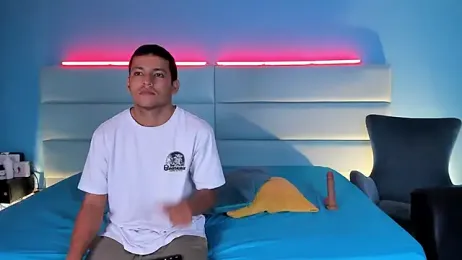 SophieRoyals stripchat stream image