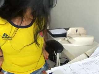 emilybrowm camsoda stream image