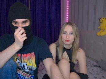 hollyJoys bongacams stream image