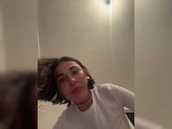 wlcm2talilia bongacams stream image