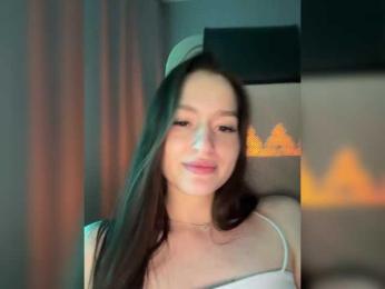 whiteTEA bongacams stream image