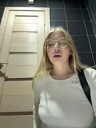 NewLale stripchat stream image