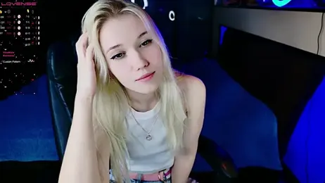 ShhhO_O stripchat stream image