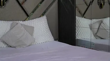 Mishelle-Brizo stripchat stream image