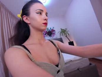 ehotlovea chaturbate stream image