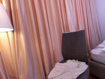 ehotlovea chaturbate stream image