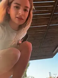 DoriDeluxe66 stripchat stream image